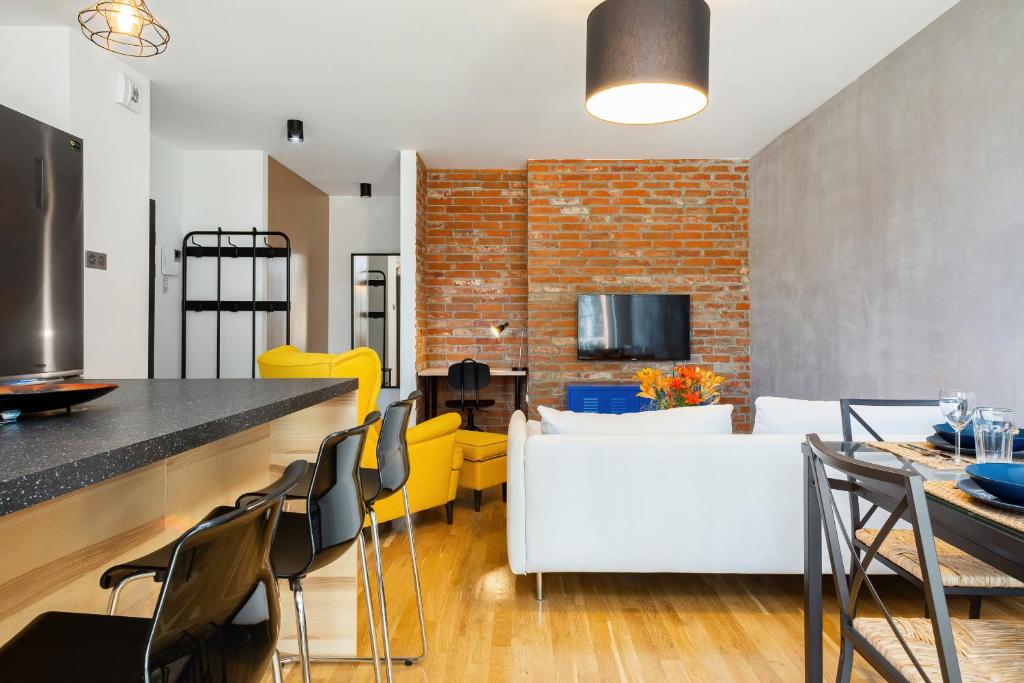Botanic Gardens Apartment with FREE GARAGE Wrocław by Noclegi Renters 5