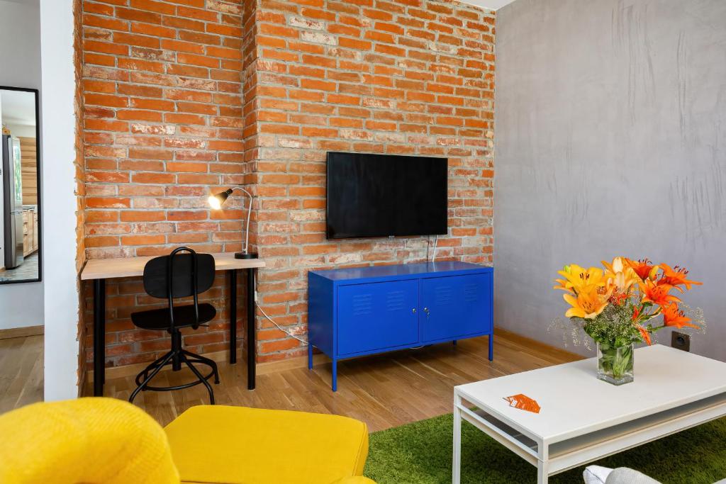 Botanic Gardens Apartment with FREE GARAGE Wrocław by Noclegi Renters 3