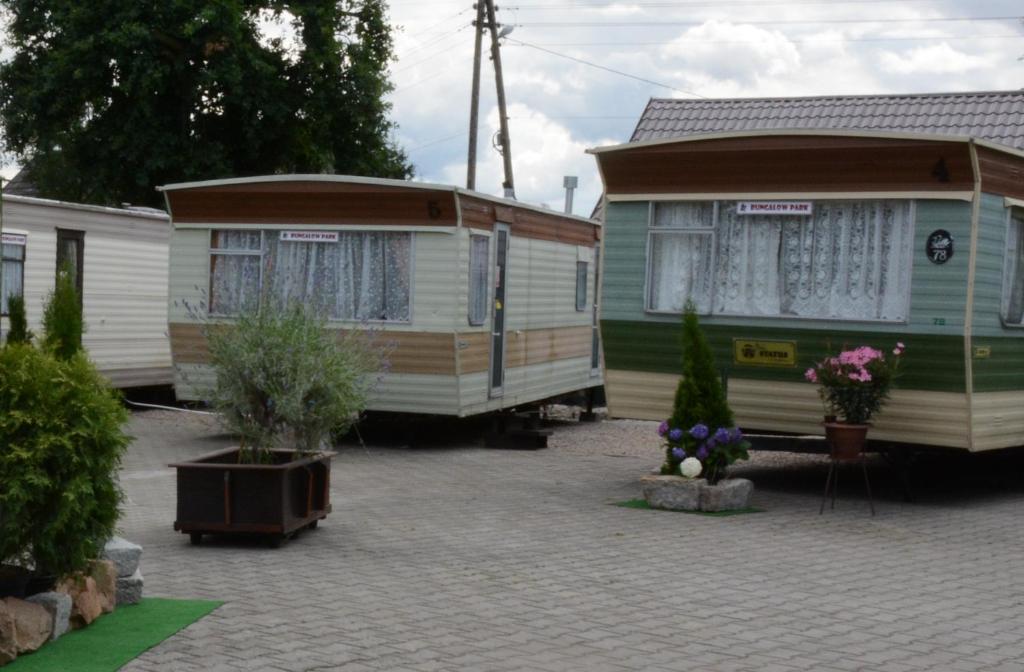 BUNGALOW PARK 2