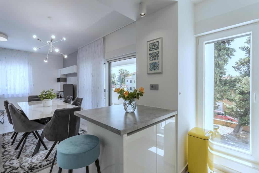 VILLA EMA KASTELA with private heated pool 5