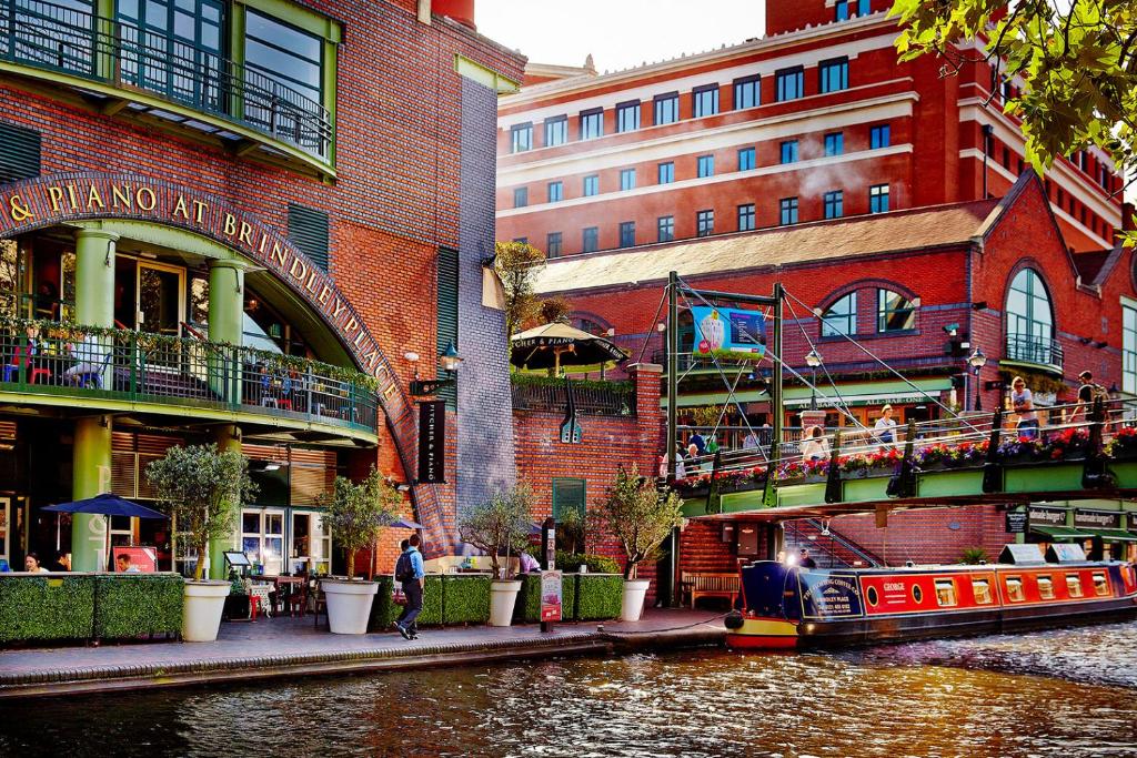 StayNEC Moat House Birmingham - For Company, Contractor and Leisure Stays - NEC, HS2, JLR, Airport 6