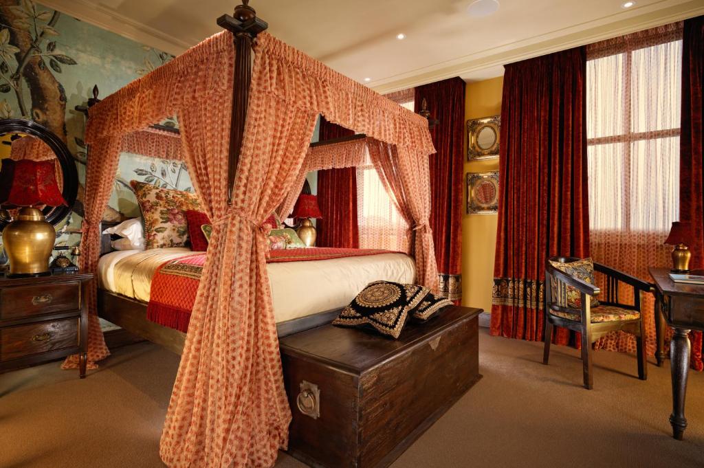 Taj 51 Buckingham Gate Suites and Residences Image