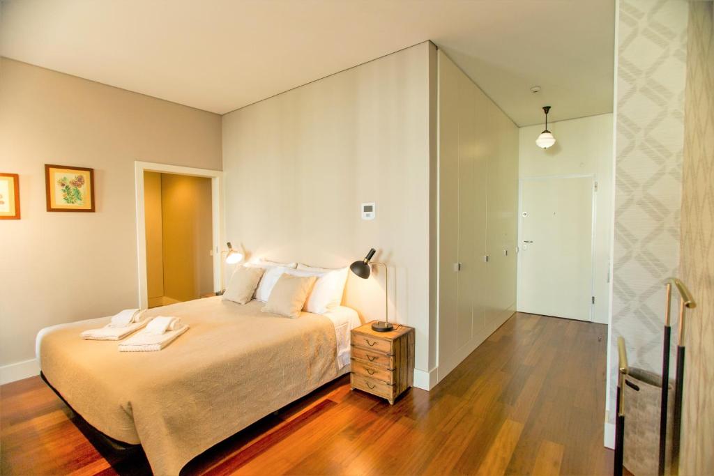 Cardosas Square Apartments by Porto City Hosts 7