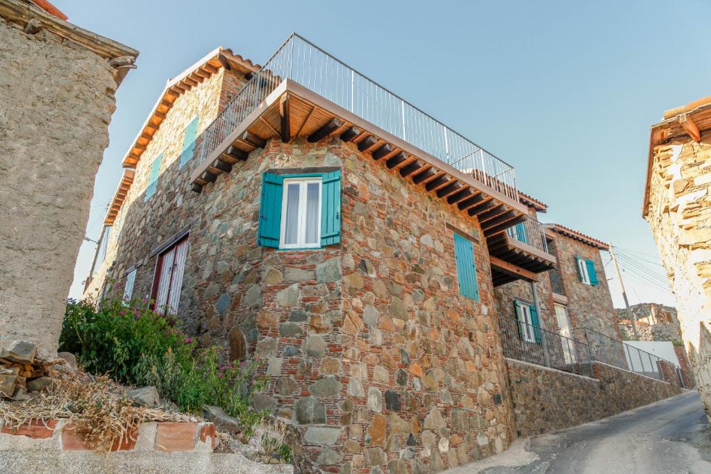 Farmakas Living 5