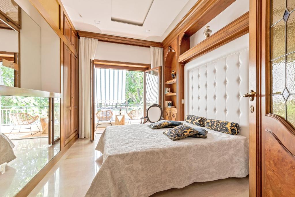 First Class Rome Apartments 6