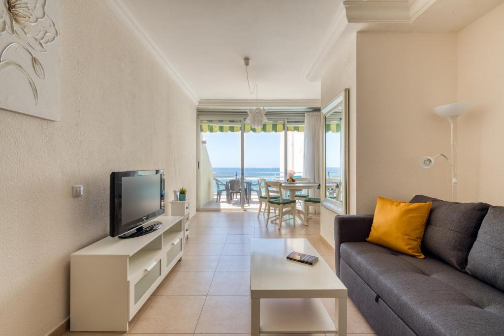 Front line with nice terrace By CanariasGetaway 5