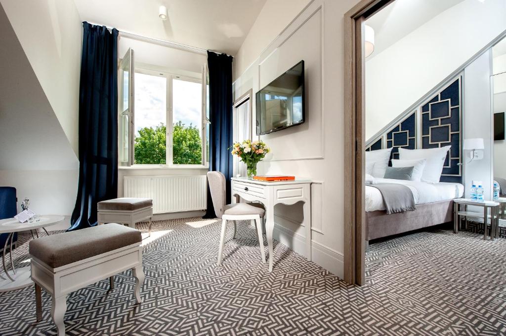 Amber Design Residence 4