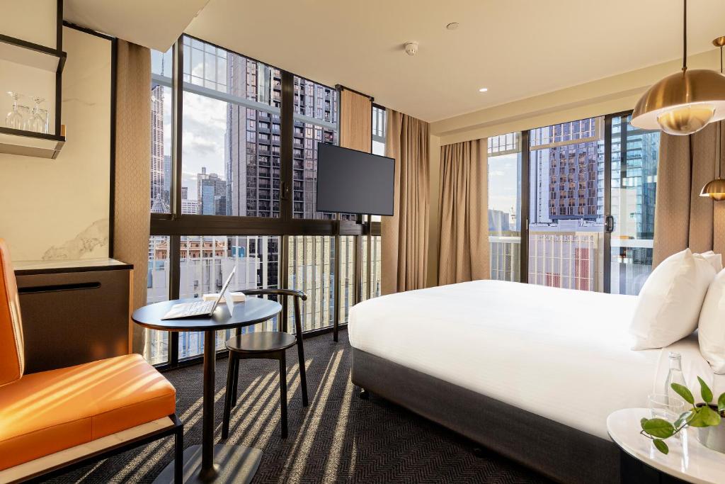 Brady Hotels Jones Lane Image