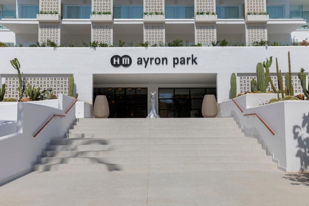 HM Ayron Park - Adults Only 8