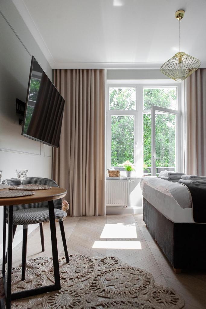 King Sobieski Apartments by OneApartments 8