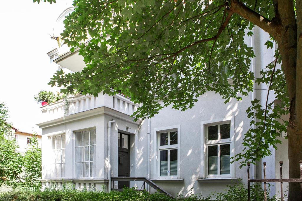 King Sobieski Apartments by OneApartments 4