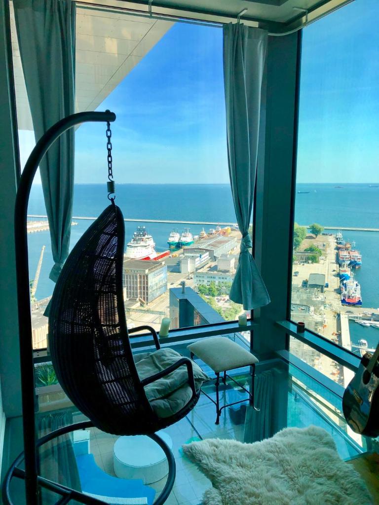 SEA TOWERS PENTHOUSE 28-29 Two-Floors Sea View Panoramic Terrace 110m2 !!! Jacuzzi 1