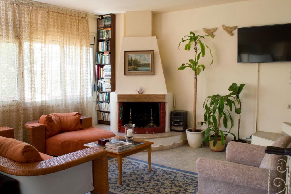 Calm Sea House 5