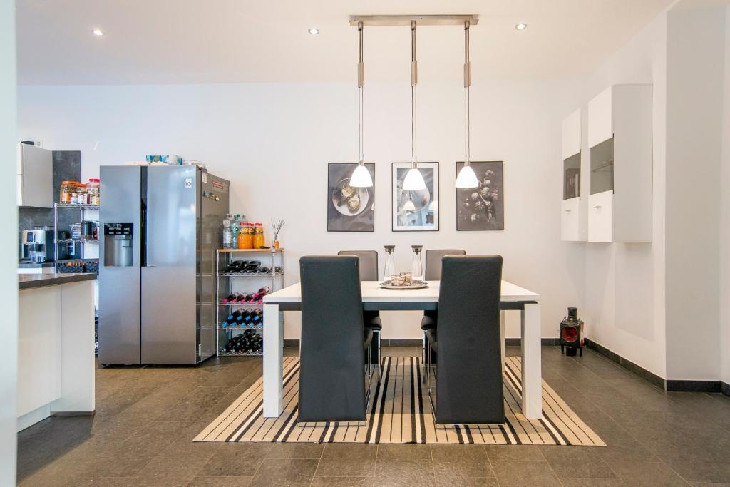 White Lofty und White Studio 4