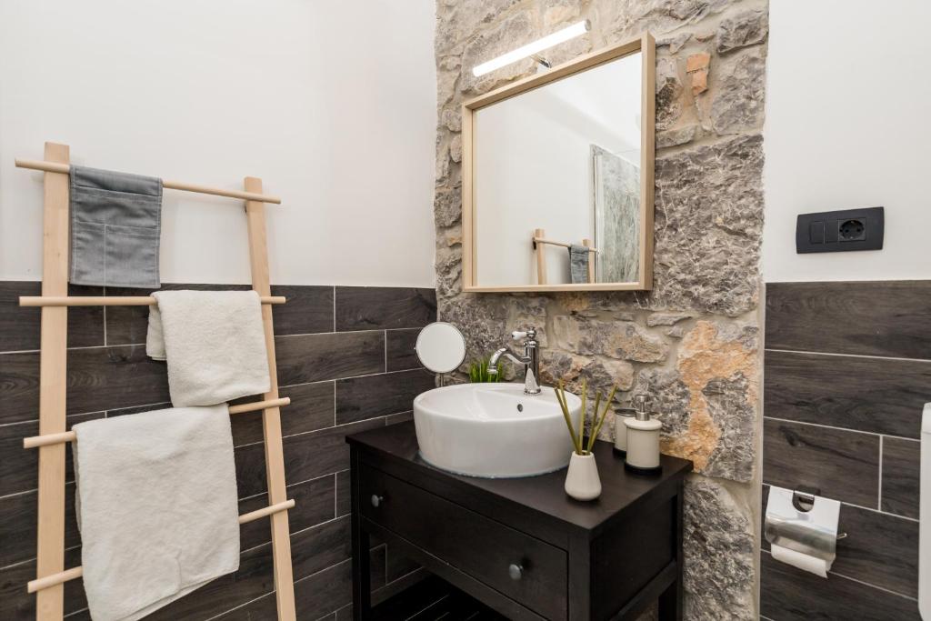 Molo Longo - Central Apartments & Rooms 7