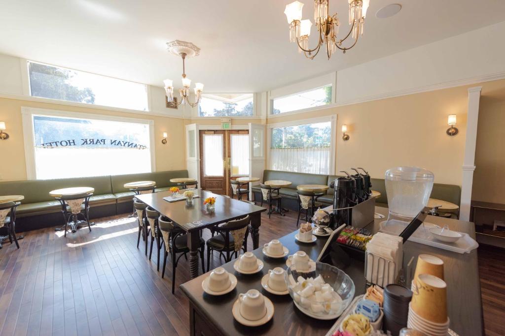 Stanyan Park Hotel Image