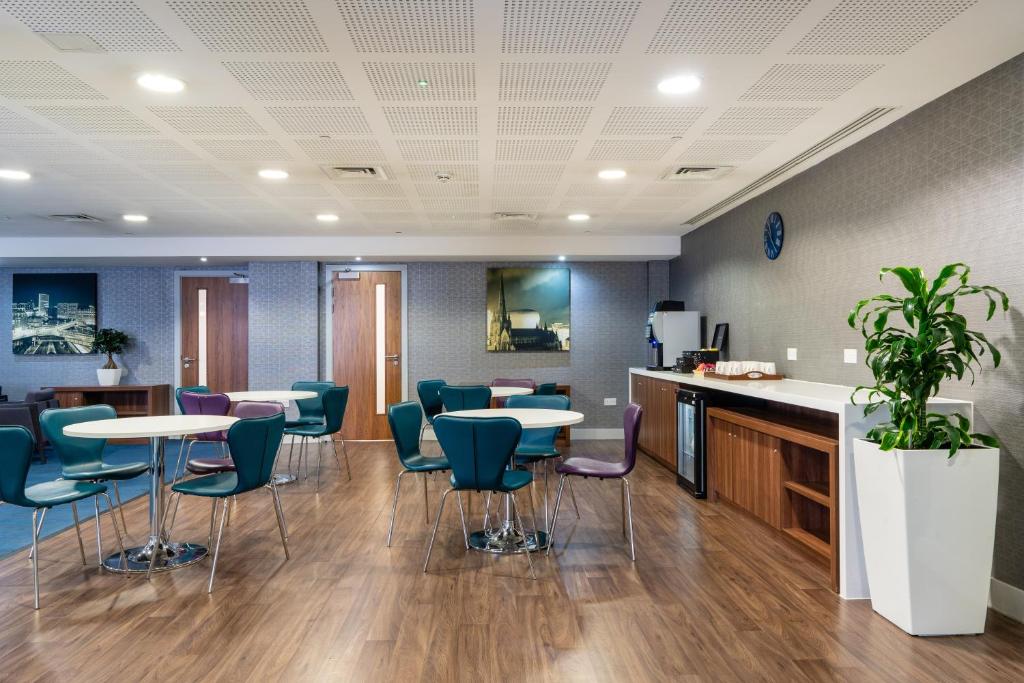 Holiday Inn Express Birmingham - Snow Hill, an IHG Hotel Image