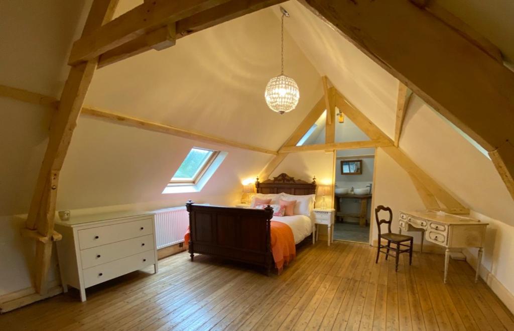 Stunning 5 bedroom French Manor house, Normandy 8