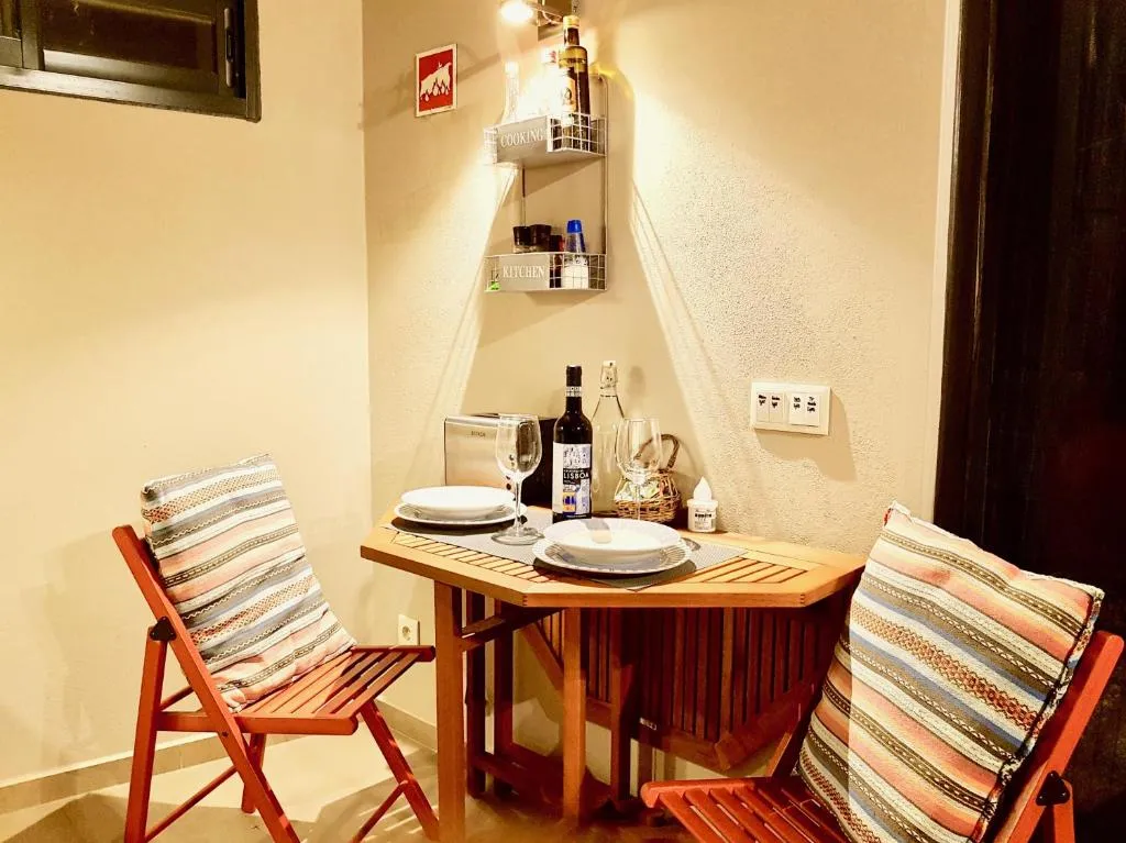 Gato Preto de Silves - Adults Only 3