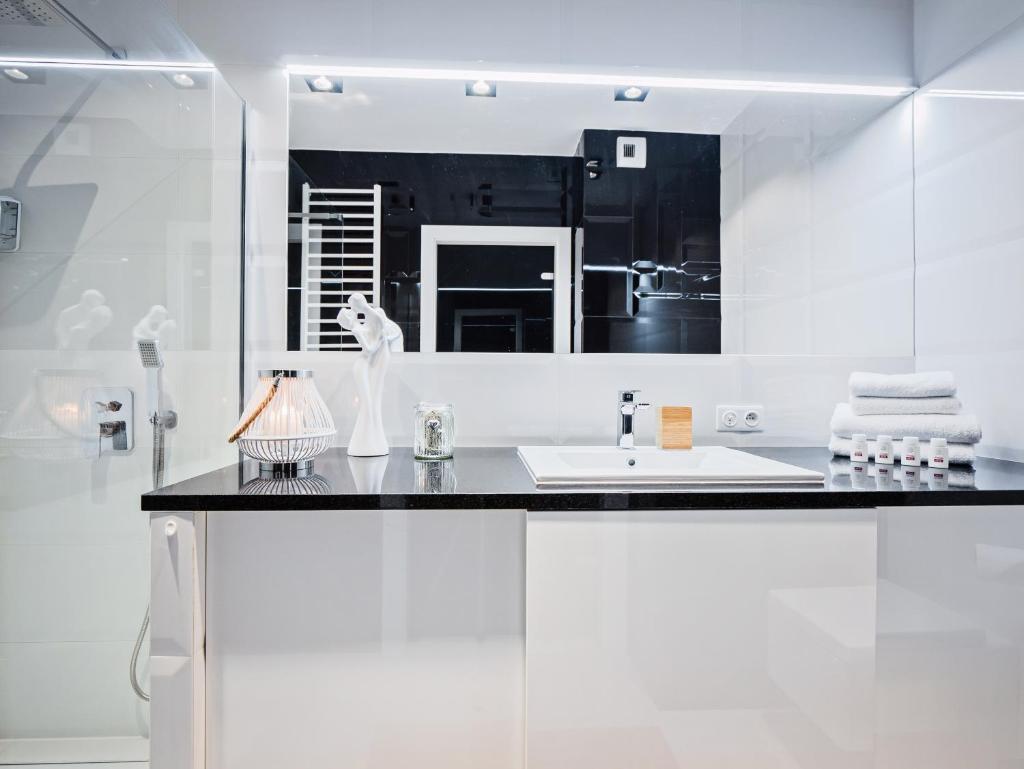 Apartamenty Homely Place Casa Verona - Stary Rynek - Parking 3