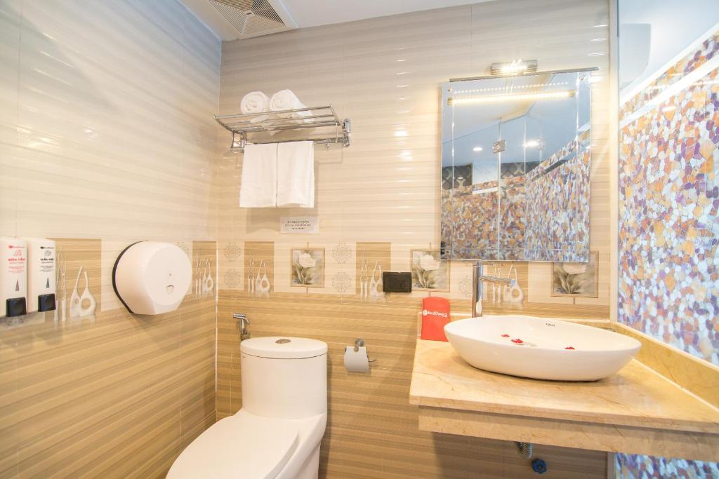 Royal Hotel 60 Nghi Tàm