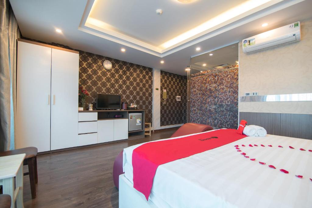 Royal Hotel 60 Nghi Tàm