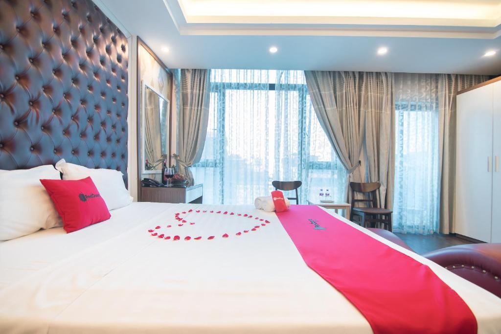 Royal Hotel 60 Nghi Tàm