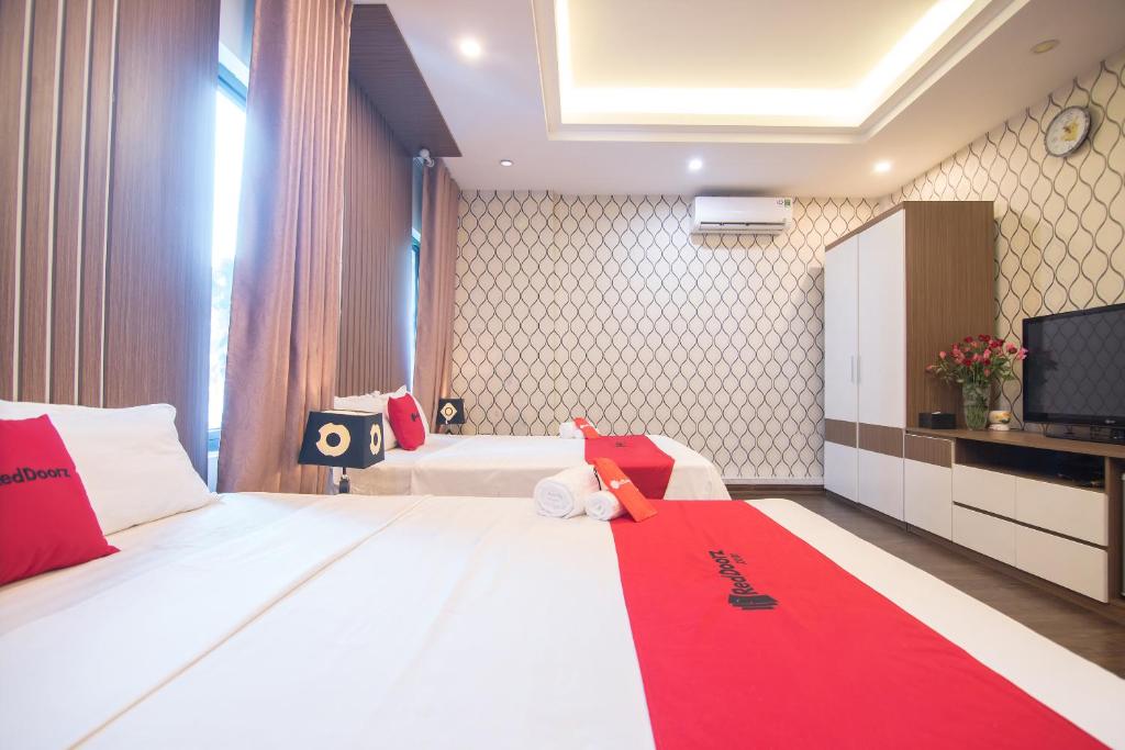 Royal Hotel 60 Nghi Tàm