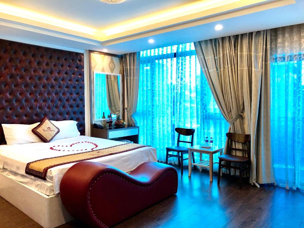 Royal Hotel 60 Nghi Tàm