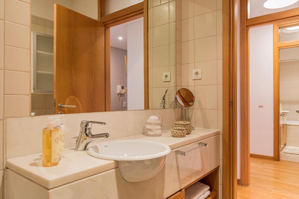 River View Apartment by Lisbon Heart 8