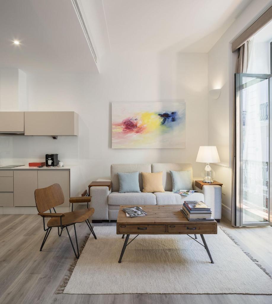 Puerta Catedral Holiday Suites 4
