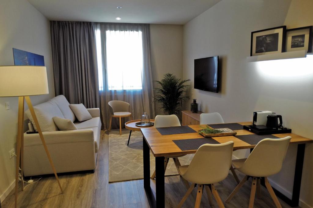 Bilbao City Center by abba Suites Image