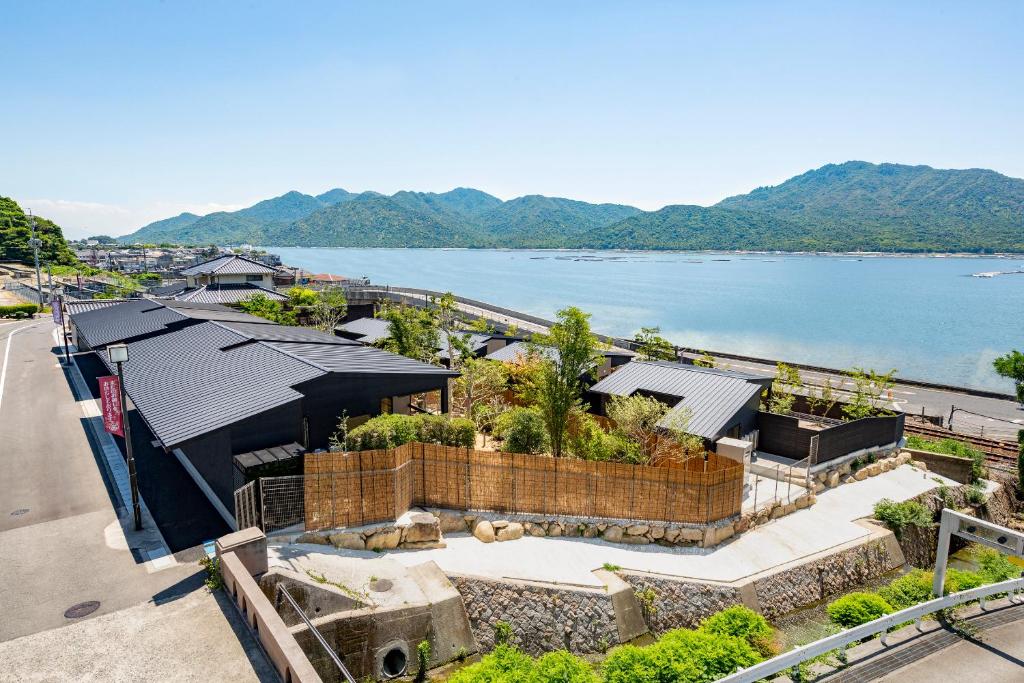 Photo de la galerie de l'établissement 宮島離れの宿 IBUKU 別邸 -Miyajima Hanarenoyado IBUKU Bettei-, à Ōno
