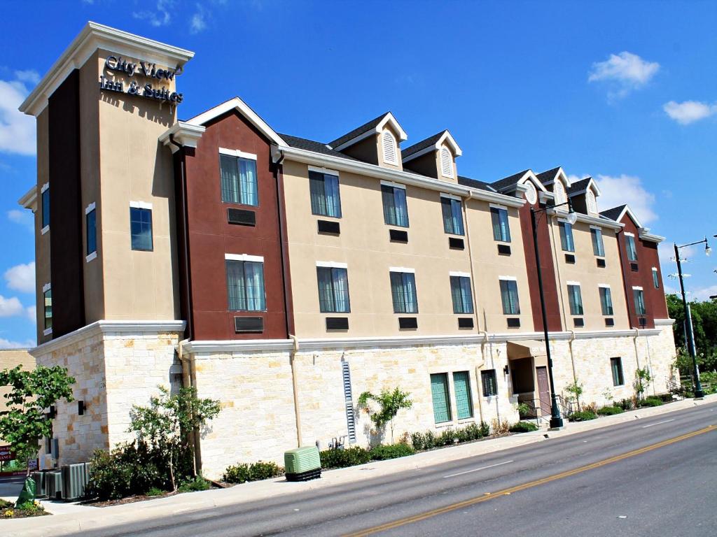 Cityview Inn & Suites Downtown /RiverCenter Area Image