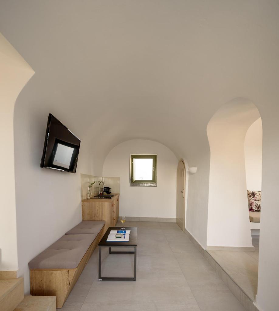 VILLA DI CAPO - Santorini Old Winery Luxury Villas 5