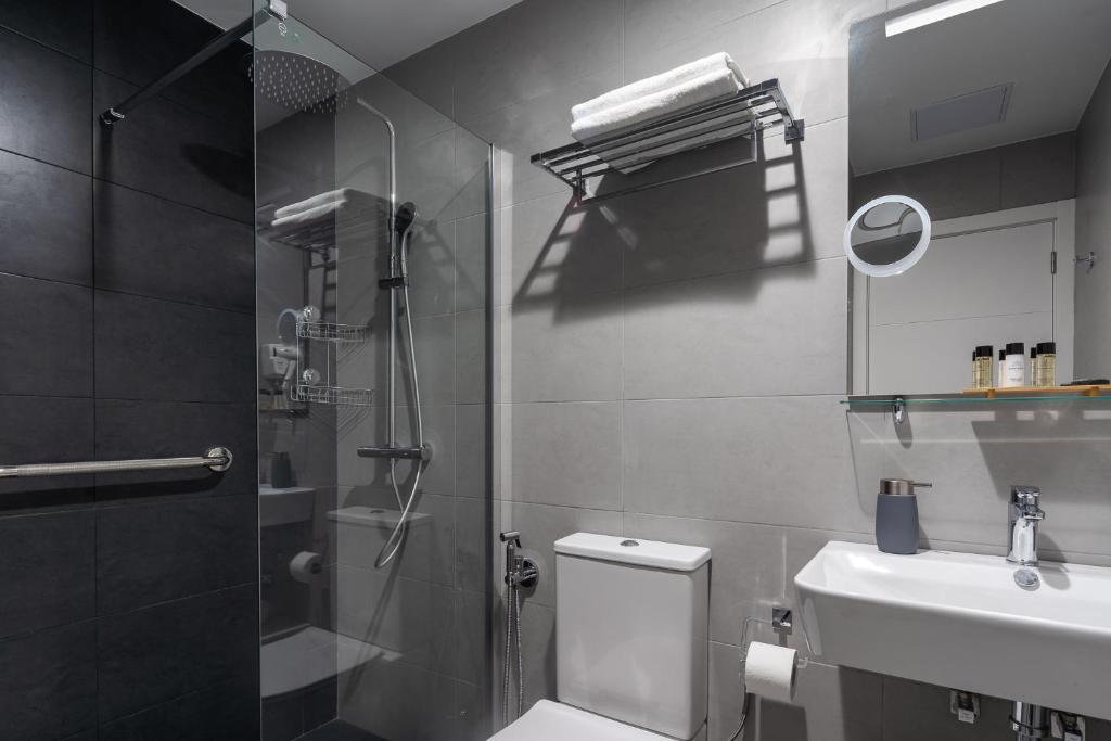 VV LOYANT CANTERAS "by henrypole home" 3