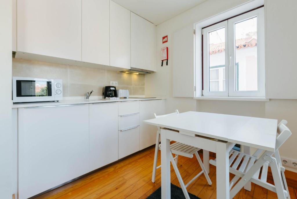 RENT4REST LISBON DOWNTOWN TINY STUDIO Apartments 7