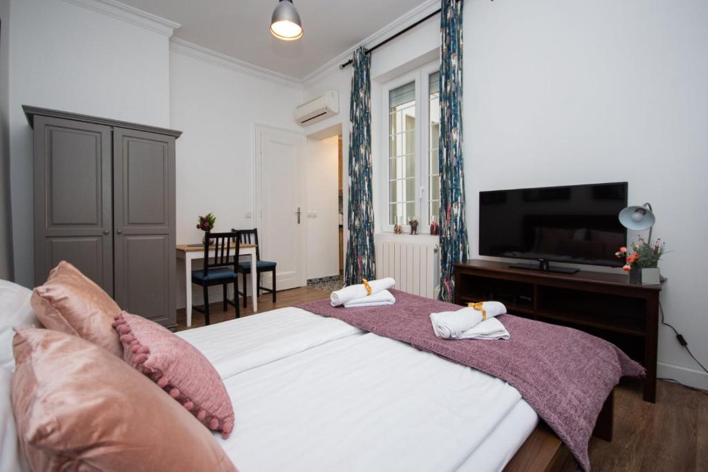 Belgrade CITY CENTER Apartments PARKING 12e - 7 min by walk TERAZIJE 3