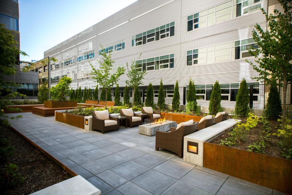 Staybridge Suites Seattle - South Lake Union, an IHG Hotel Image