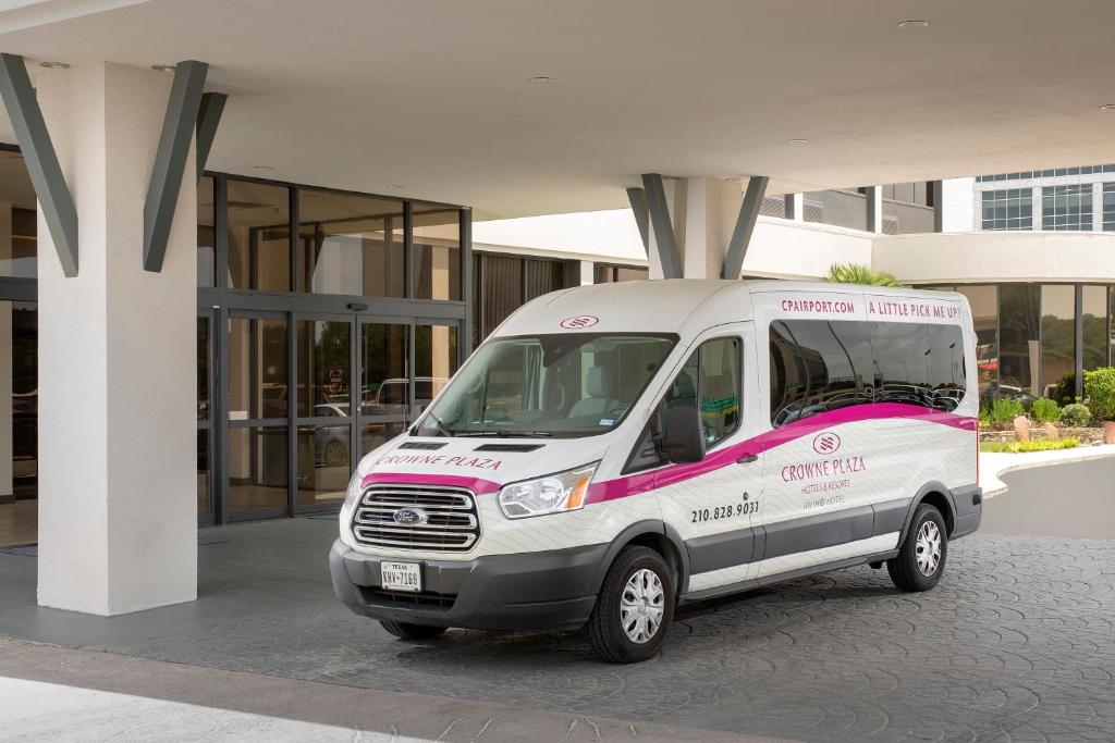 Crowne Plaza San Antonio Airport, an IHG Hotel Image