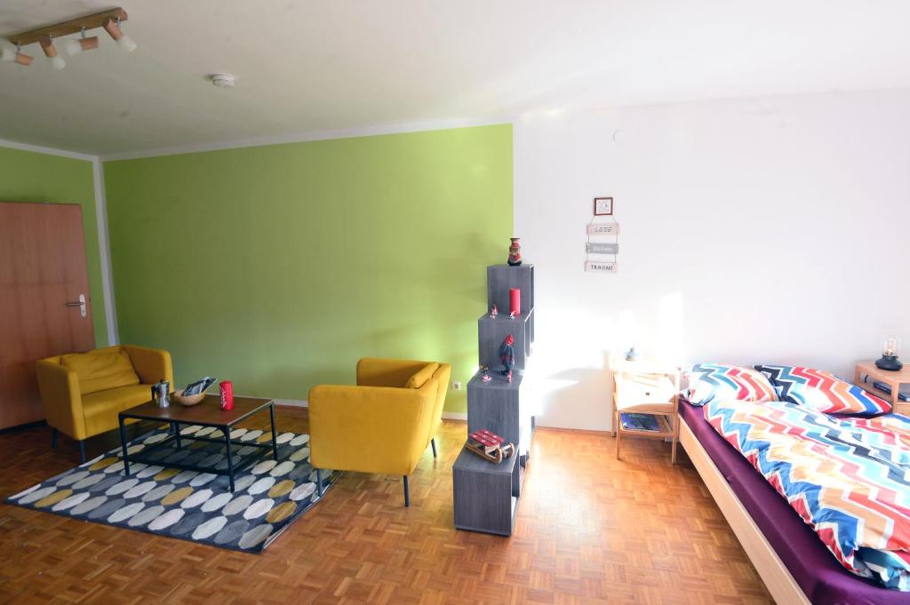 Hindenburg str Apartments 6