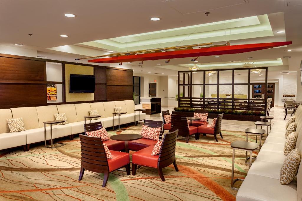 Holiday Inn Austin -Town Lake, an IHG Hotel Image