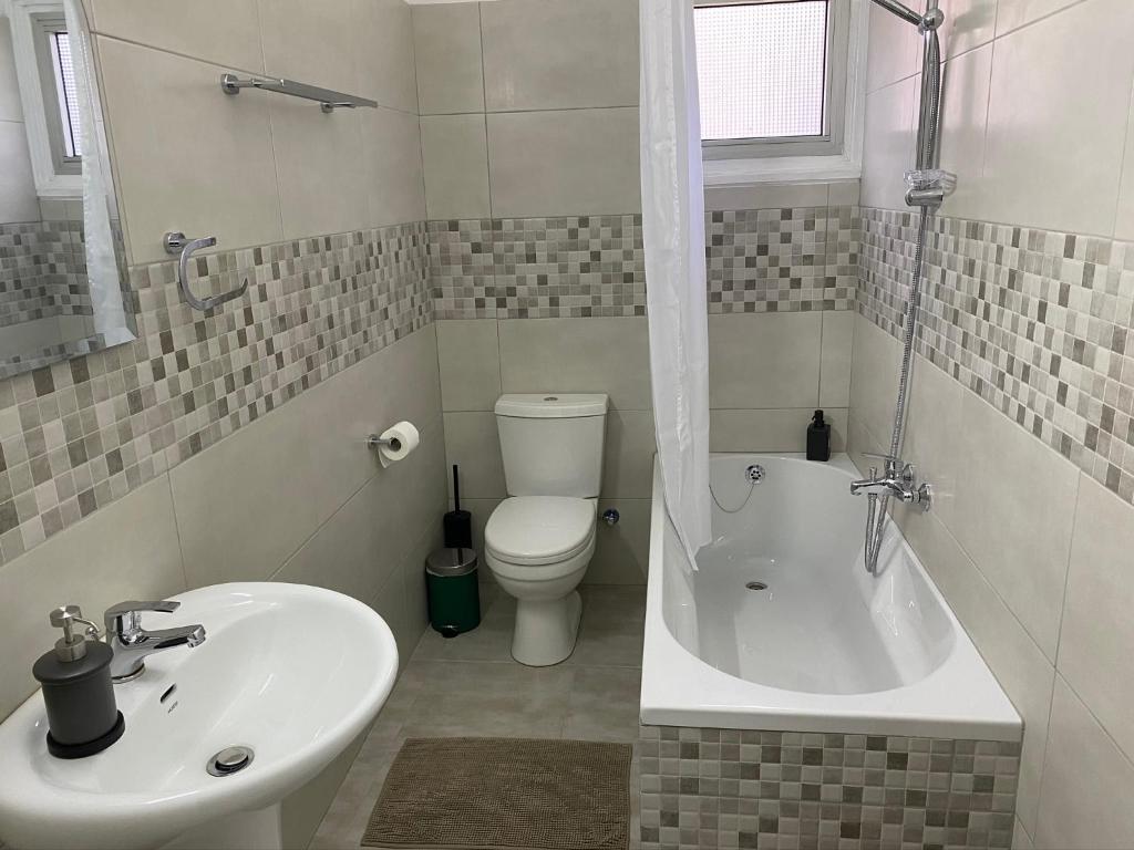 Tsimintia Apt 25 8