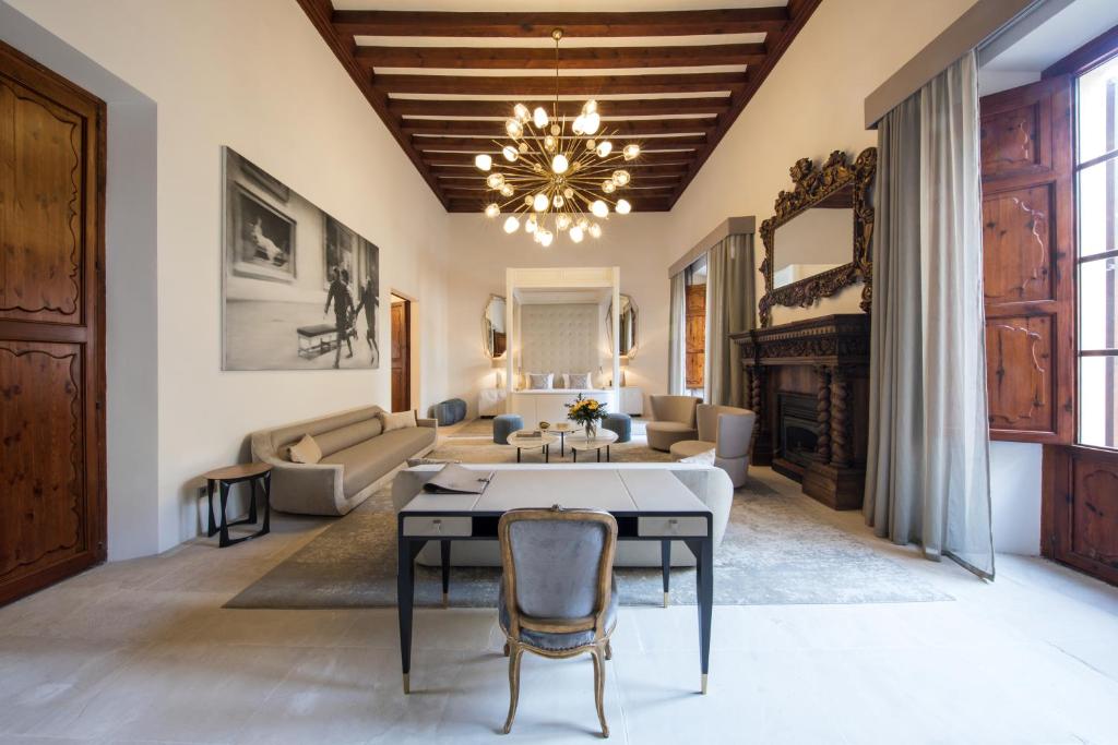 Palacio Can Marqués by Puro 4
