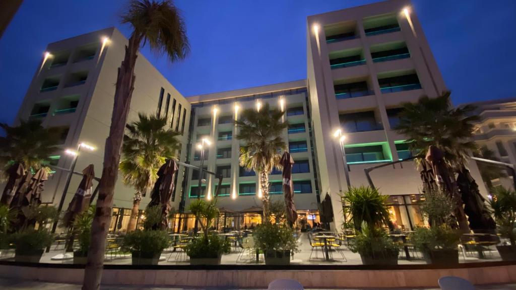 Royal G Hotel and Spa