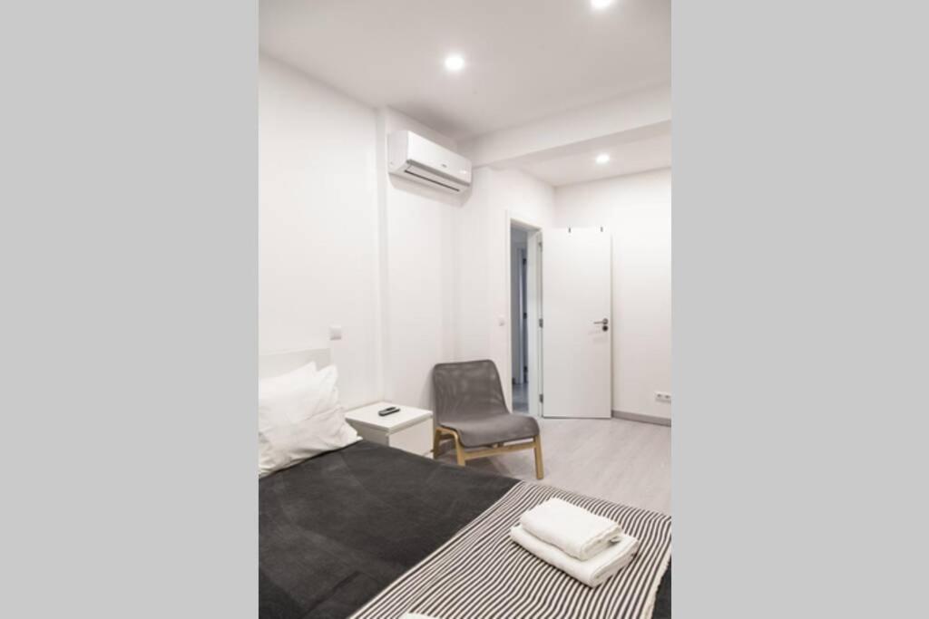 REMODELED APARTMENT IN THE CITY CENTER. (FARO) 3