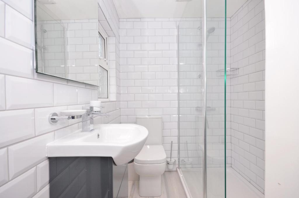 Modern Queens Quarter Townhouse 2 8