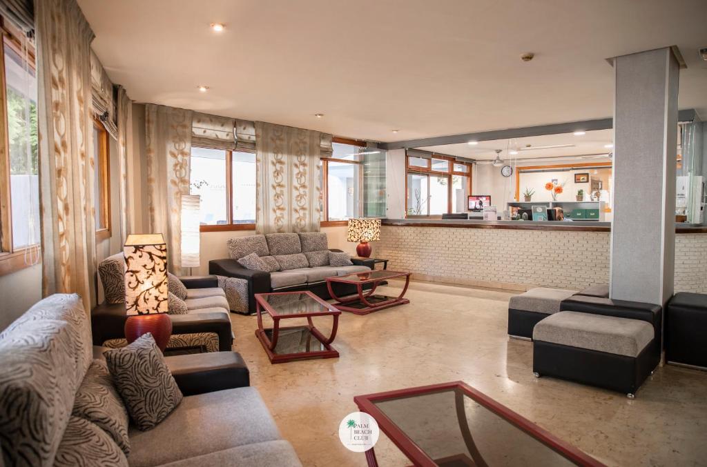Palm Beach Club Apartamentos Carihuela 7