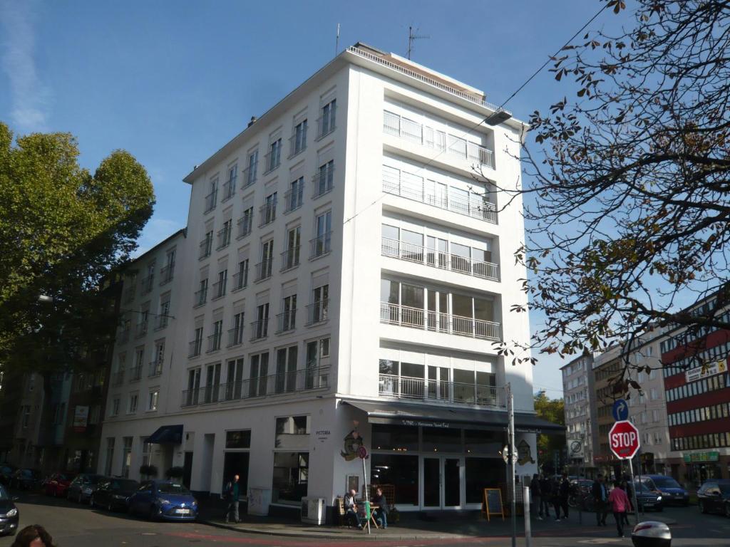 Victoria City and Kö Apartments 8