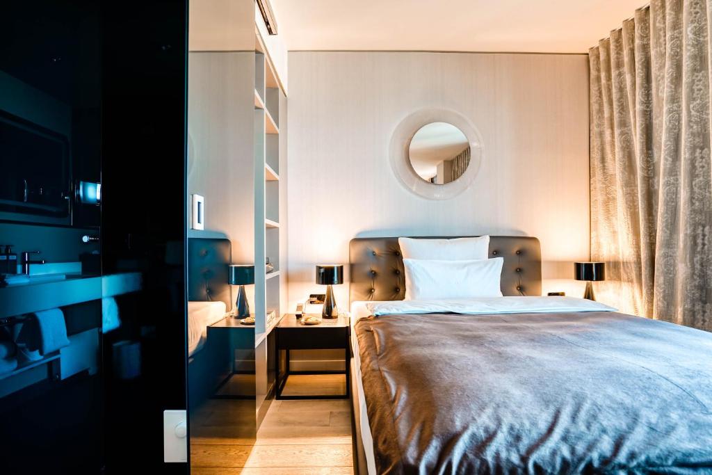 CLOUD No7 APARTMENTS - The Original 2